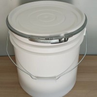 江苏常州塑料直口胶桶厂家供应20L硅胶直壁桶铁箍塑料直口桶