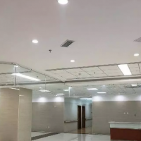 河北挡烟垂壁安装厂家，河北任丘龙腾门业生产挡烟垂壁